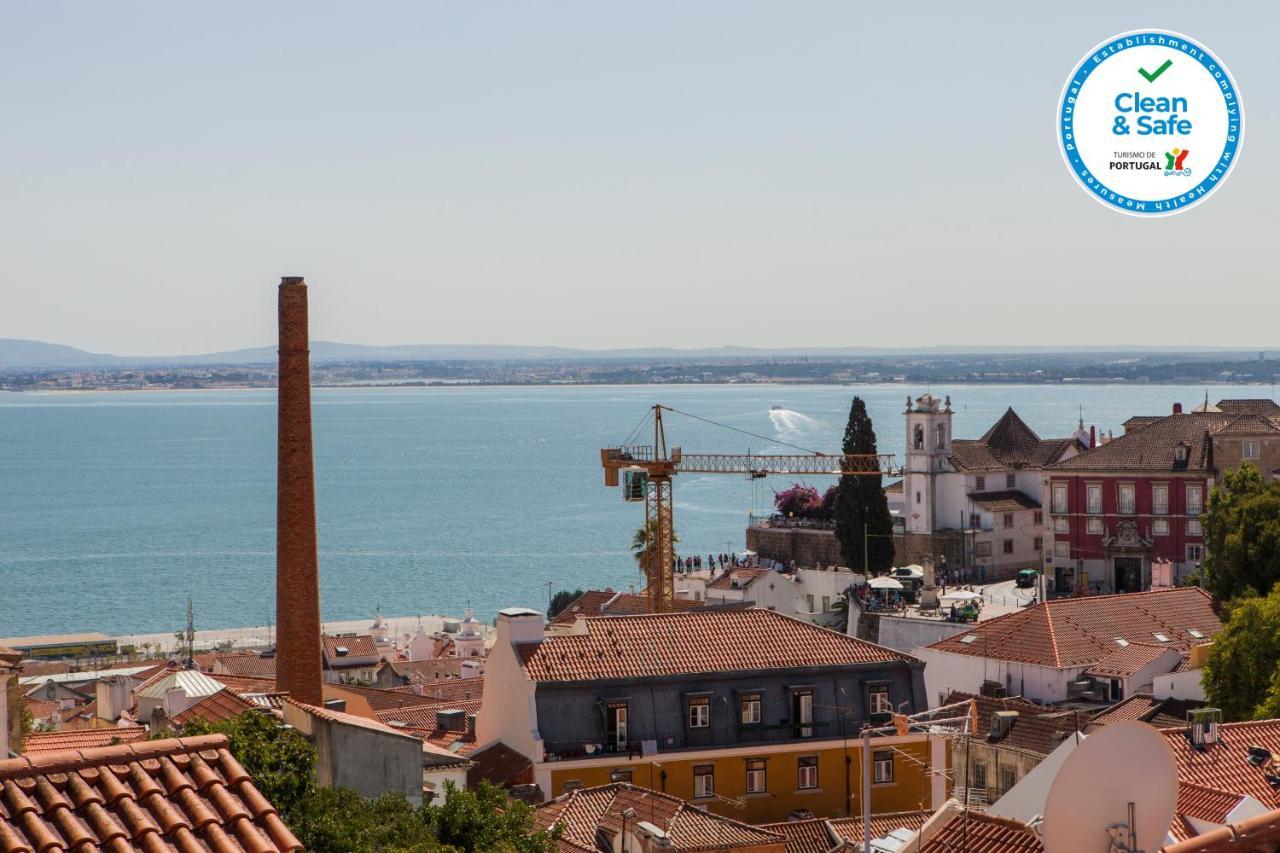 Alfama Amazing Scenic River And View Charming With 2 Bedrooms And Ac 19th Century Building Apartment Lissabon