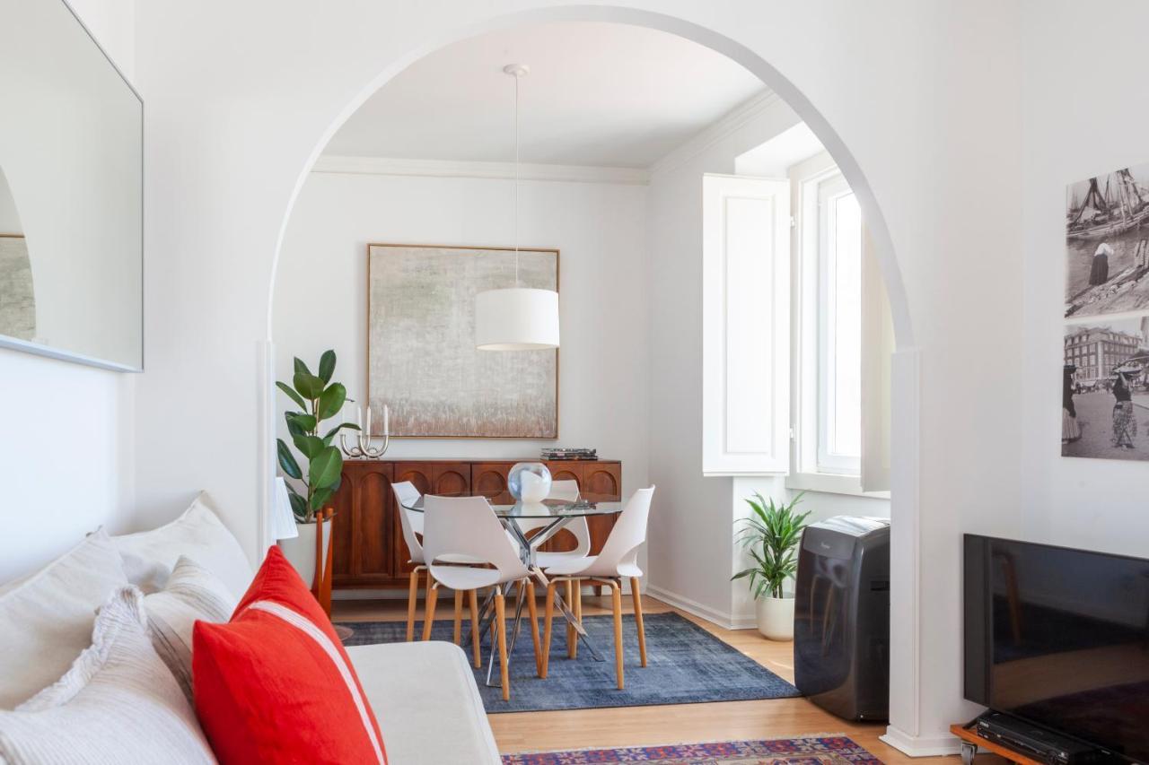 Alfama Amazing Scenic River And View Charming With 2 Bedrooms And Ac 19th Century Building Apartment