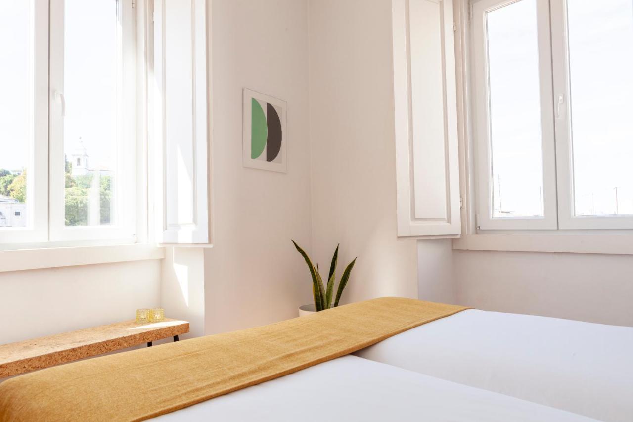 Alfama Amazing Scenic River And View Charming With 2 Bedrooms And Ac 19th Century Building Apartment *