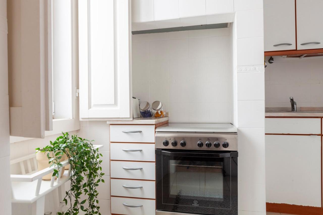 Apartment Alfama Amazing Scenic River And View Charming With 2 Bedrooms And Ac 19th Century Building