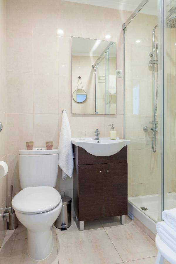 Alfama Amazing Scenic River And View Charming With 2 Bedrooms And Ac 19th Century Building Lissabon